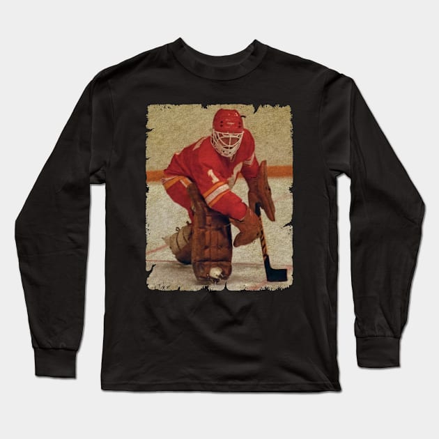 Pat Riggin, 1980 in Atlanta Calgary Flames (119 GP) Long Sleeve T-Shirt by Momogi Project